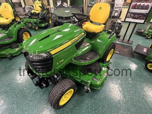 John Deere X758 anmeldelser og tekniske specifikationer