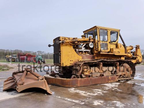 Komatsu D155 anmeldelser og tekniske specifikationer