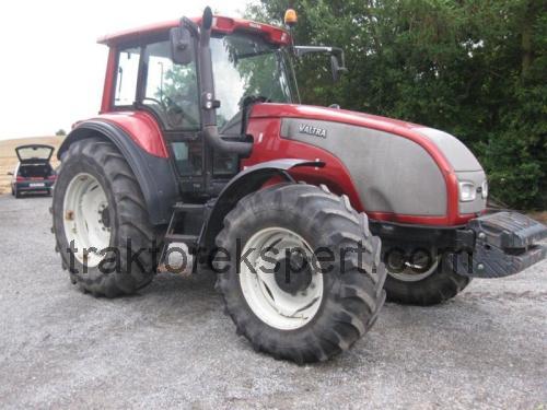 Valtra T150 anmeldelser og tekniske specifikationer