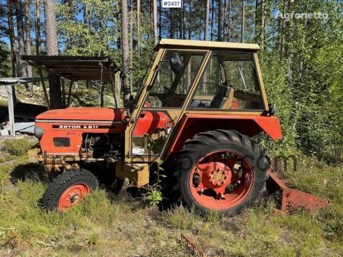 Zetor 4911 tekniske specifikationer og anmeldelser